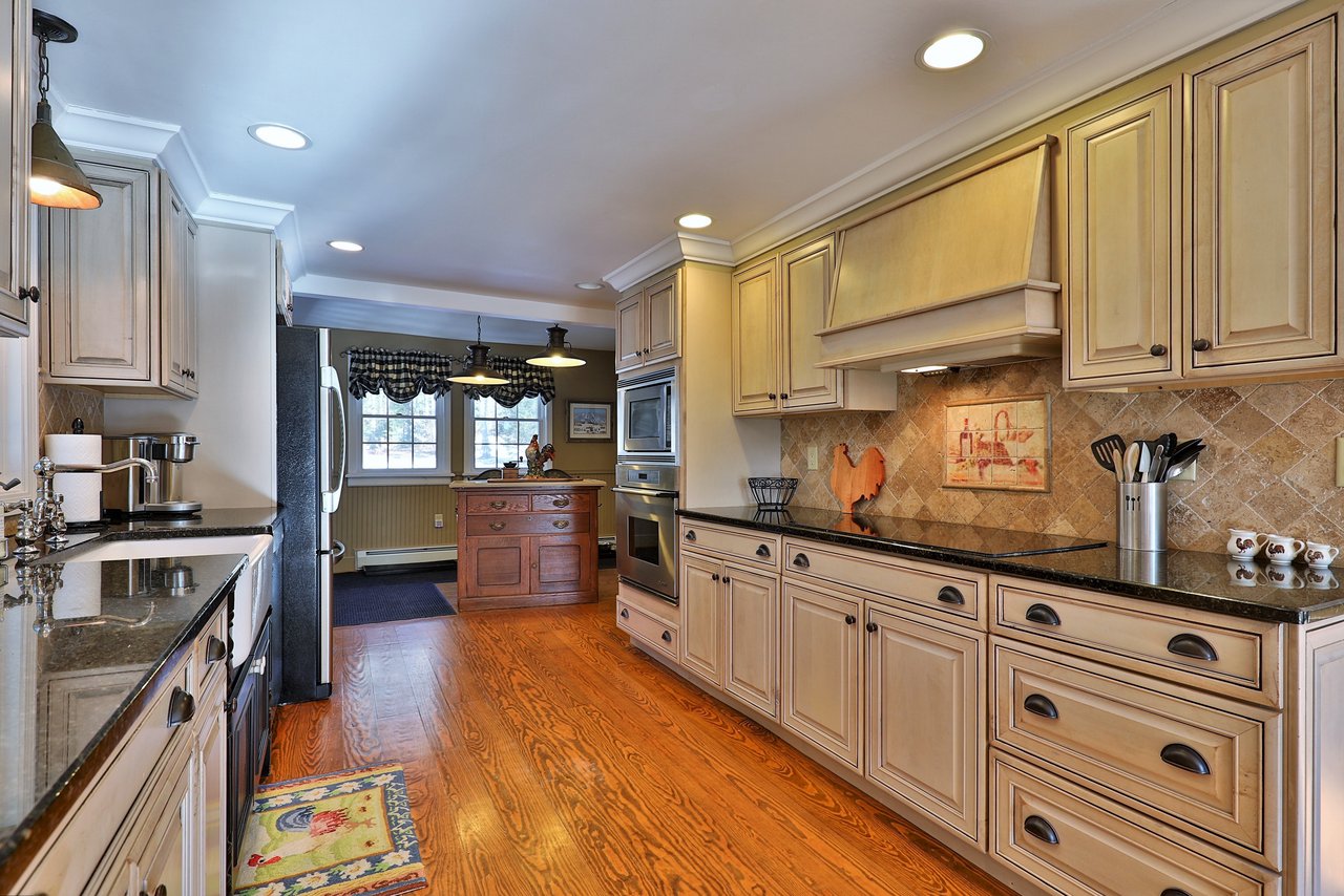 71 South Hill Crossroad