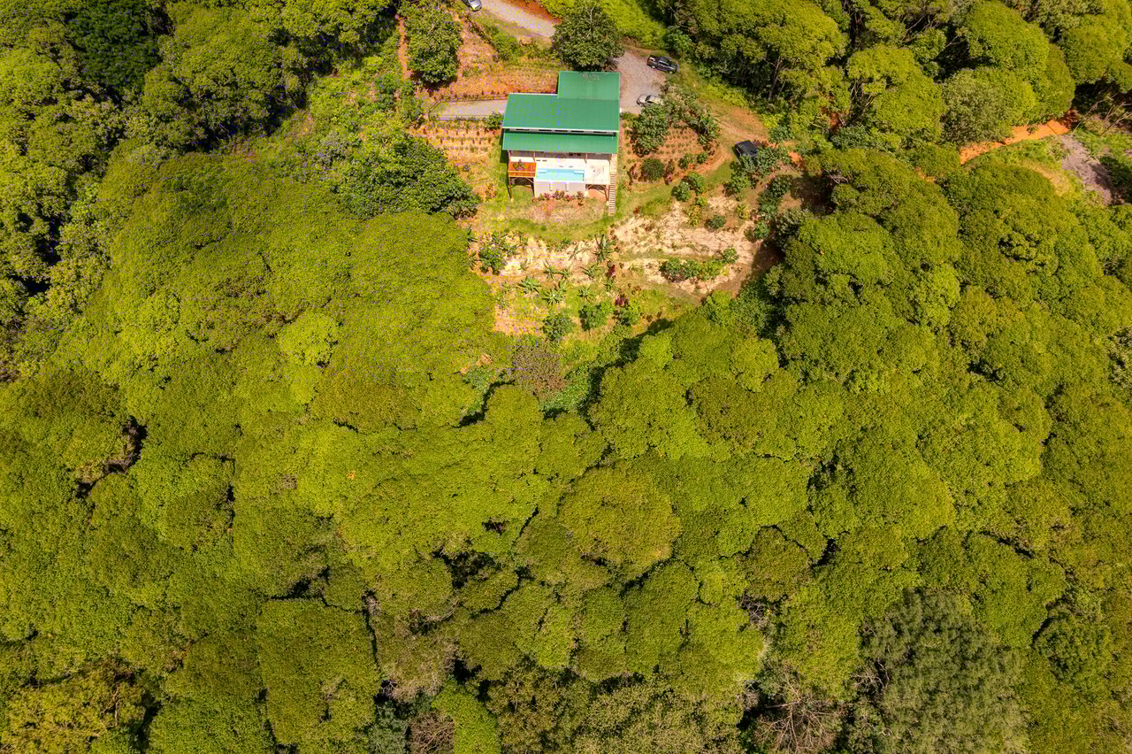 NEW PRIVATE MOUNTAIN HOME WITH OCEAN VIEWS ABOVE LAGUNAS