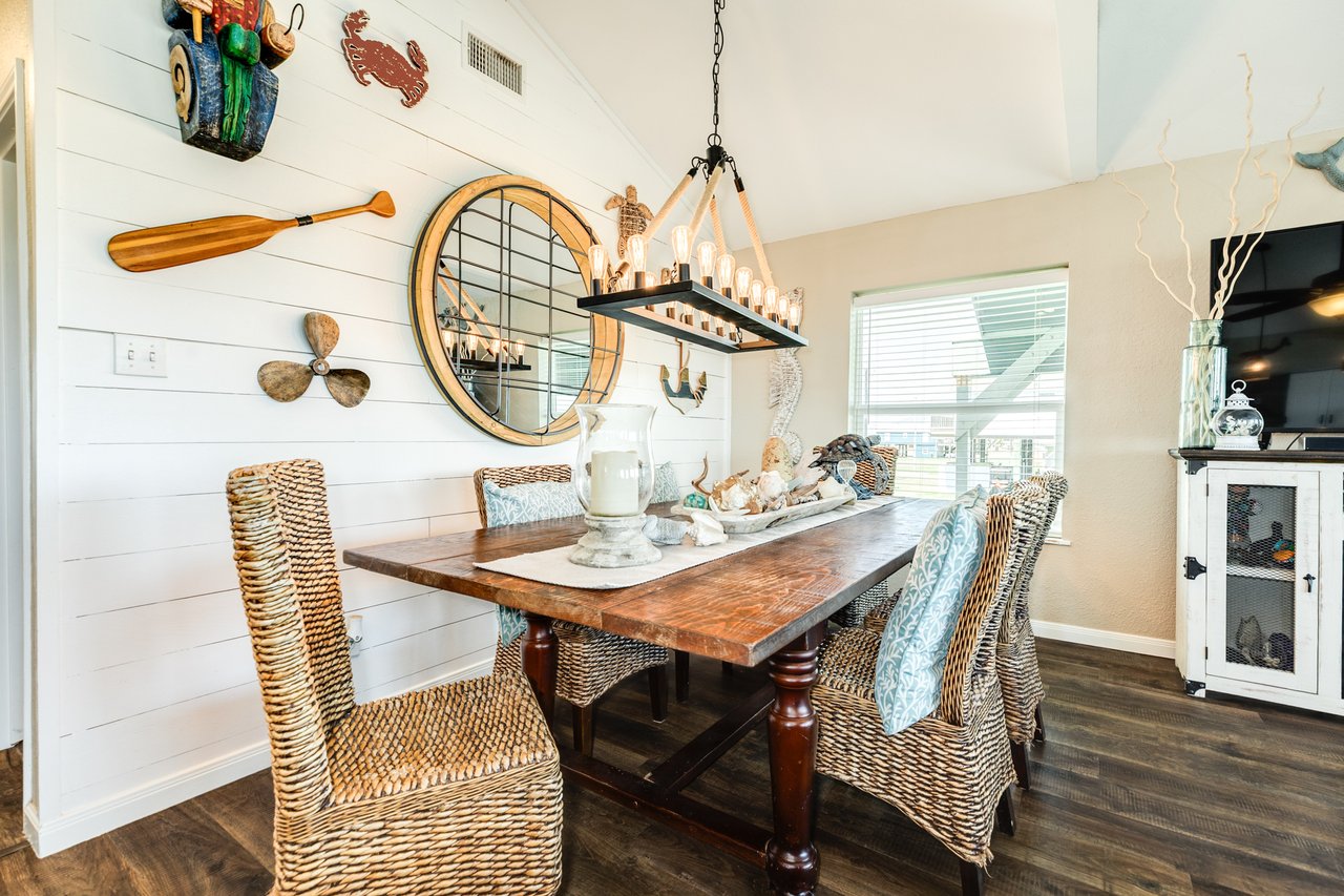 123 Pieces of Eight Dining Room with nautical theme.