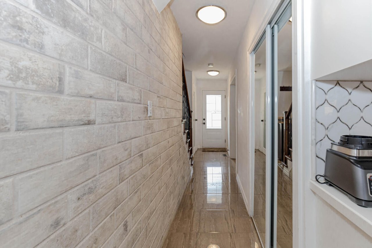 11 Glenmore Crescent