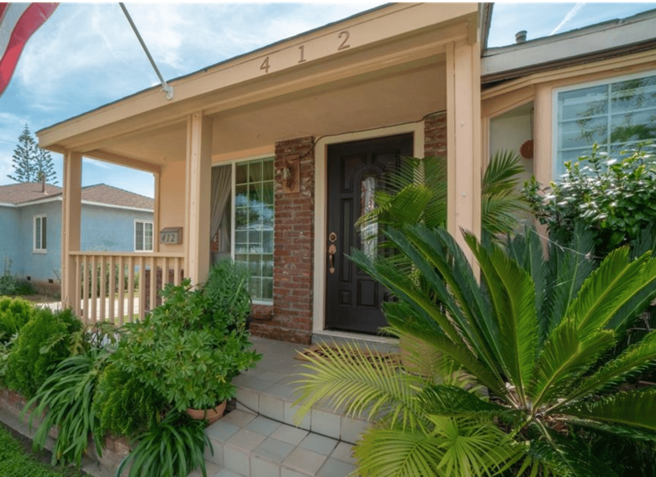 412 E 44th Way, Long Beach