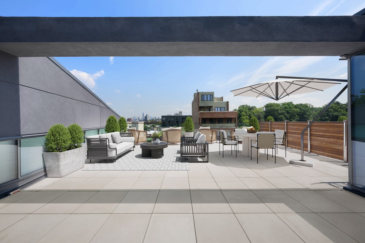 814 5th Ave, Unit 2D