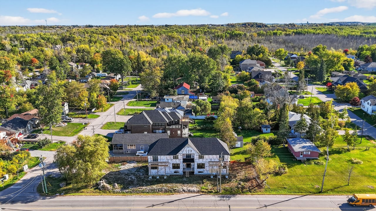 802 Willowview Rd, Georgina