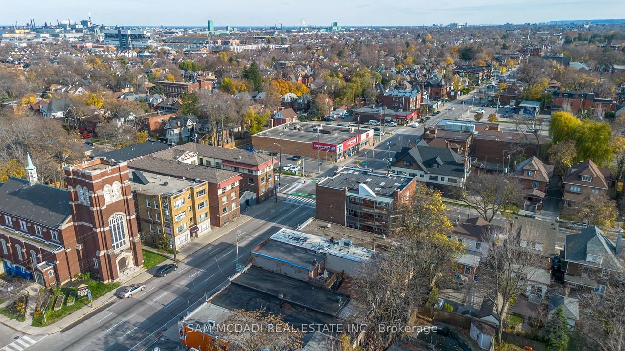 Single Office - 728 Main St E