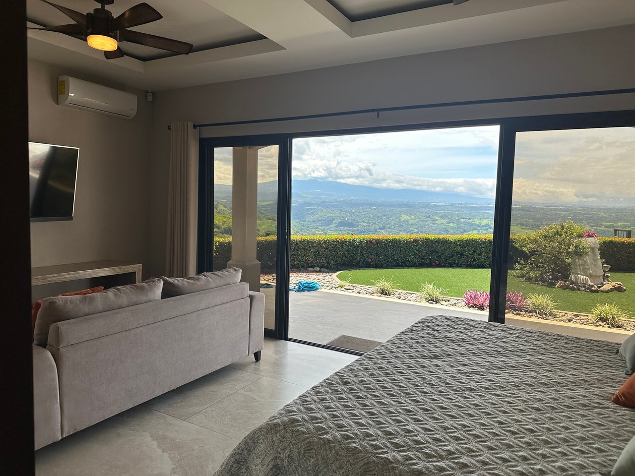 Panoramic Sunset View Estate, Atenas, Alajuela