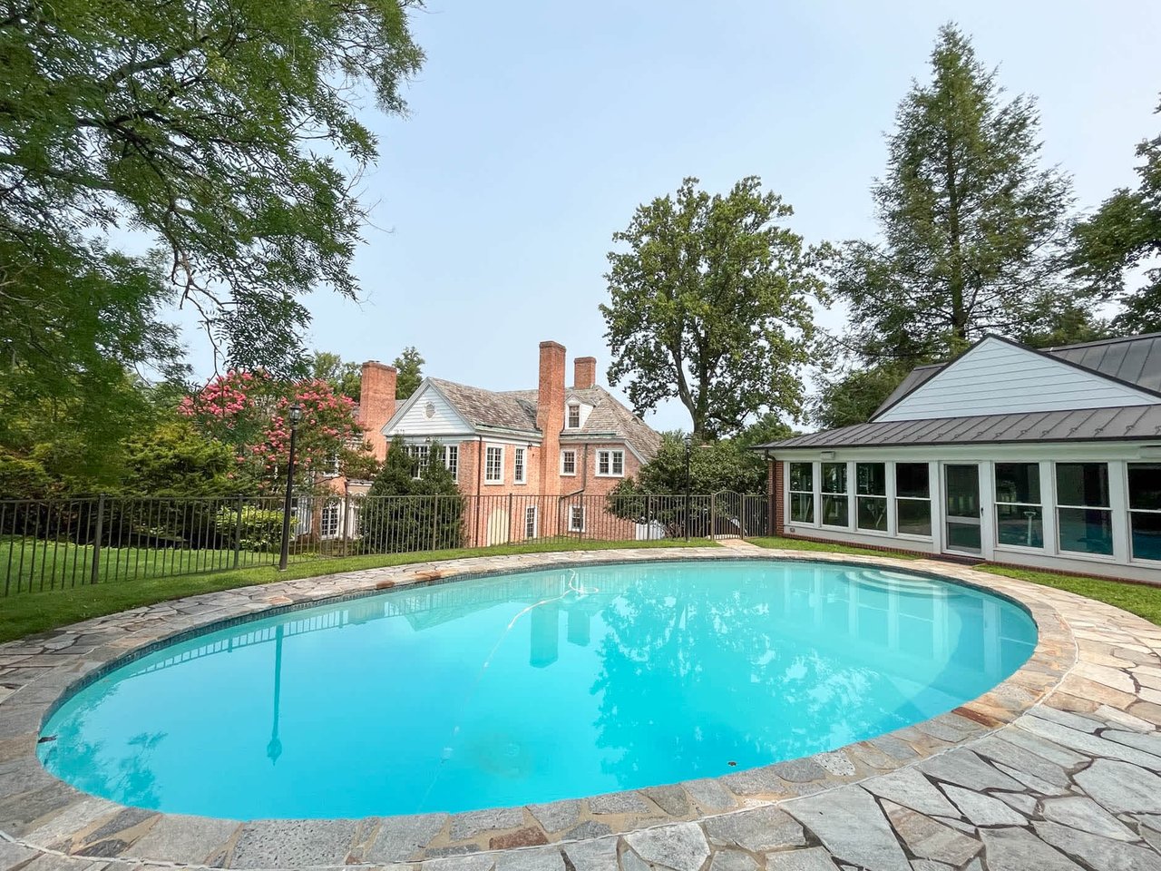 20 Blythewood Rd