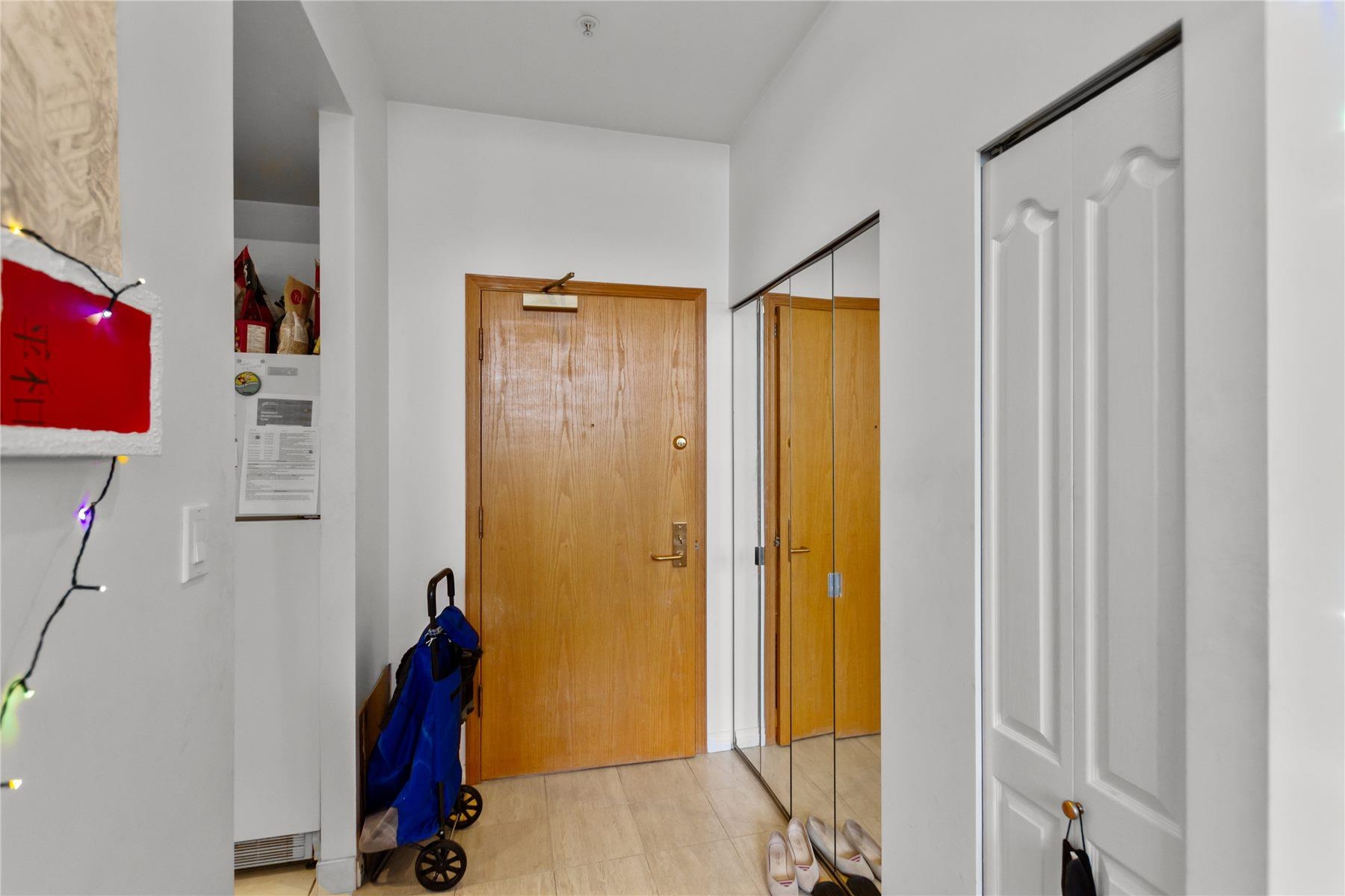104-651 W 45th Ave
