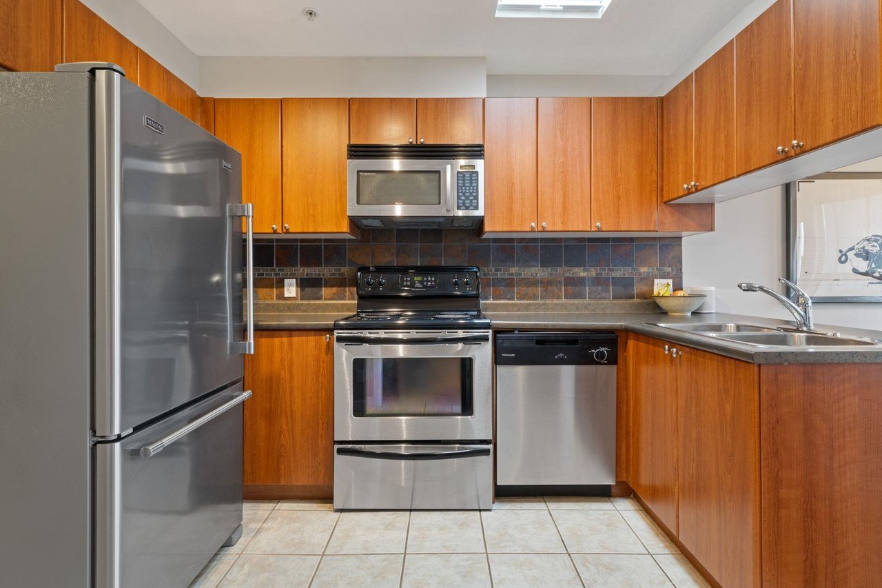 412-2891 E Hastings St