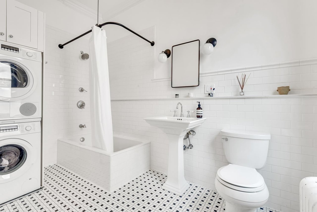 507 Clinton Ave, #2