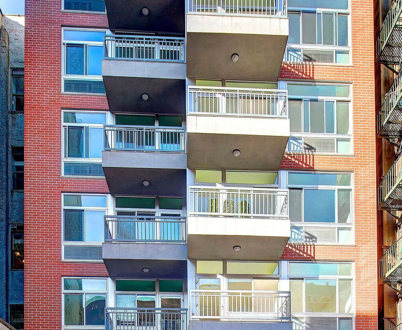 171 Henry St, #4C
