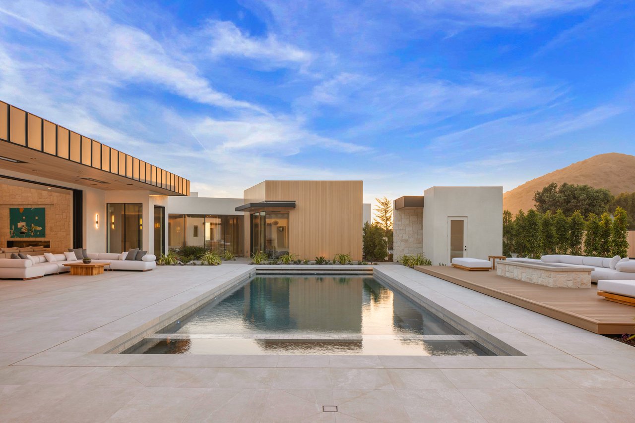 Ellice Street, Malibu
