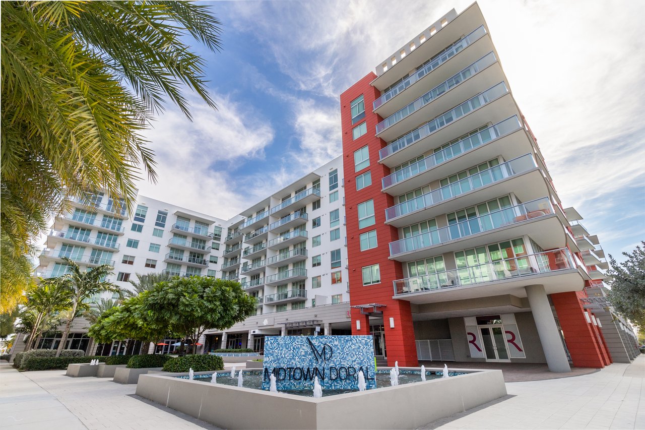 MIDTOWN DORAL CONDO