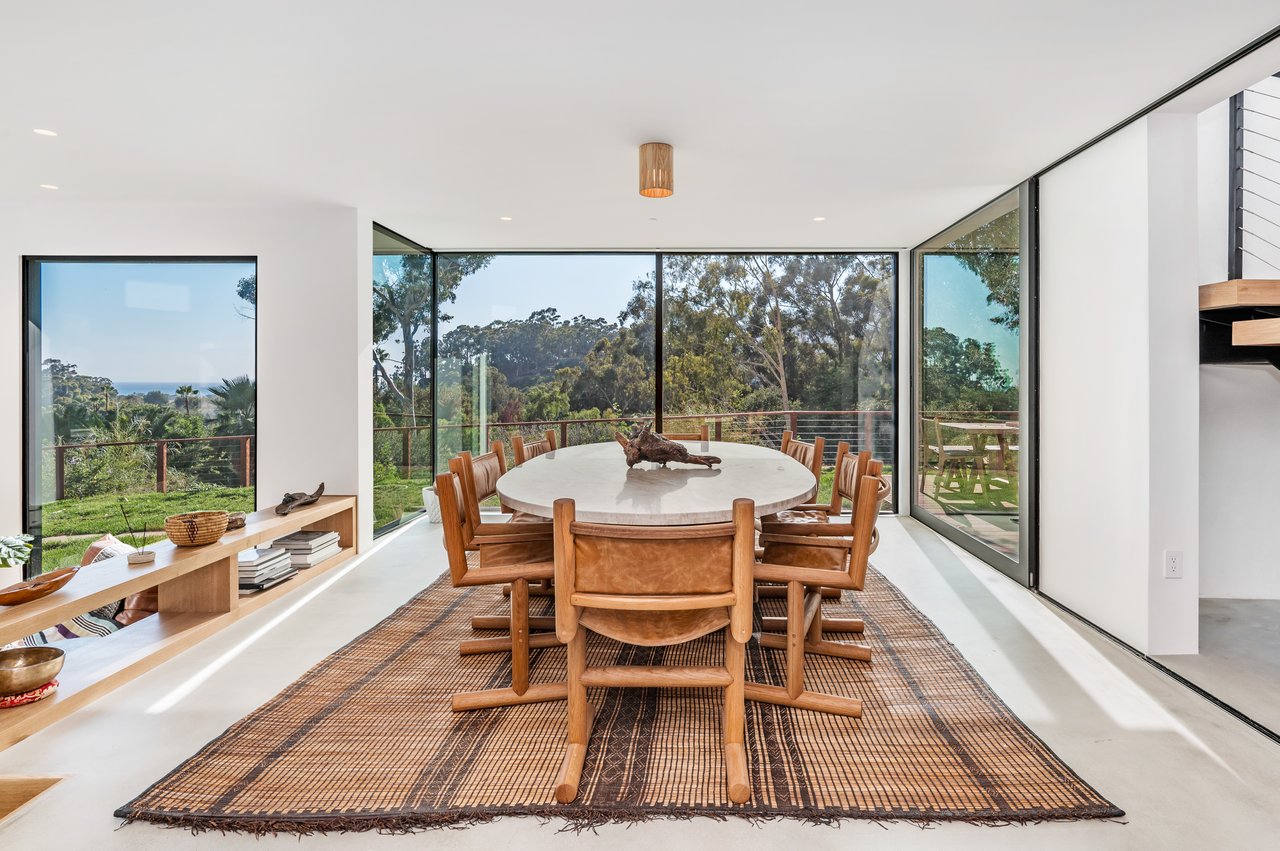 3226 Serra Rd, Malibu