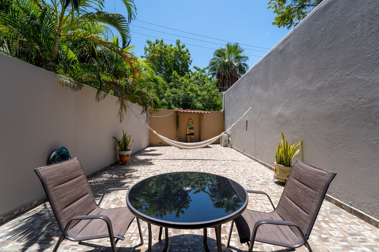 1 Bedroom, Condo, Mixie 102