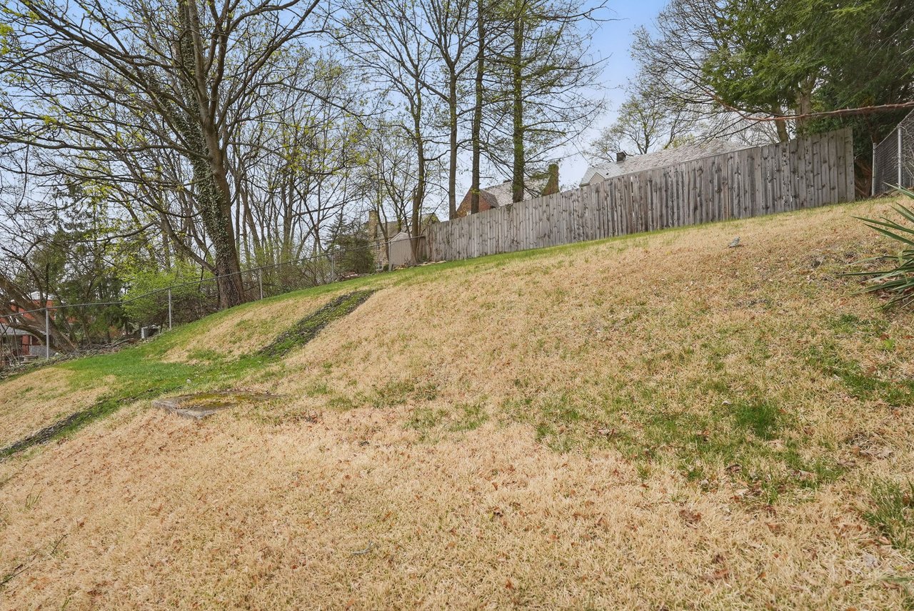 1450 Mohican Dr