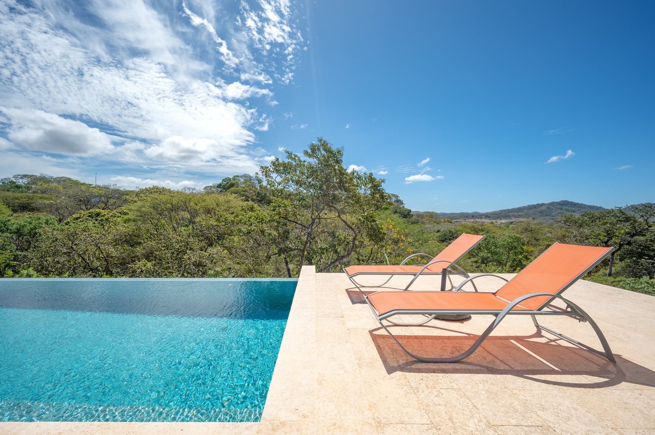 Finca Hermosa | Modern 3BR Luxury Villa with Infinity Pool in Exclusive Finca Panama Community