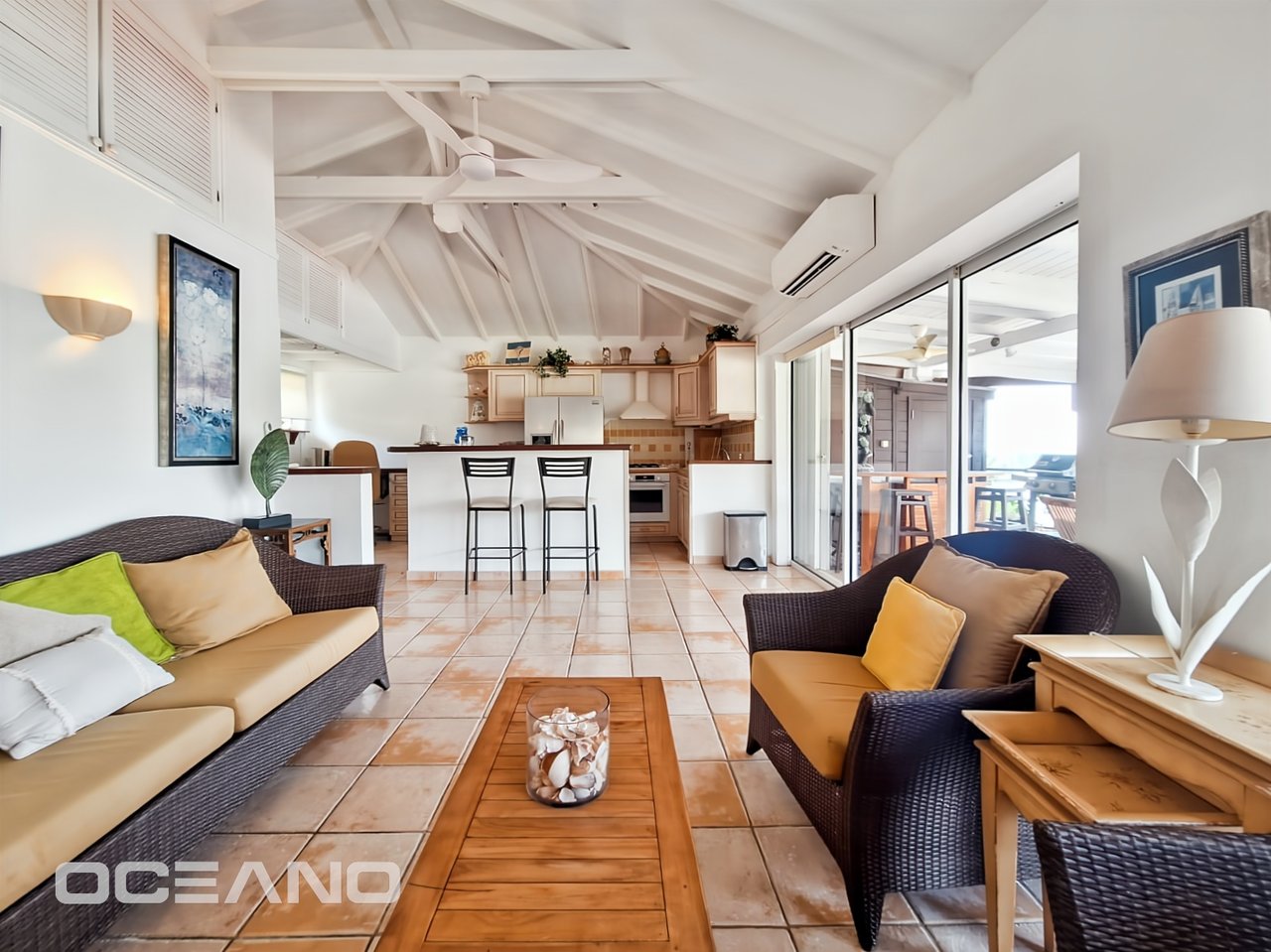 2-Bedroom Apartment with Sea View – Oyster Pond