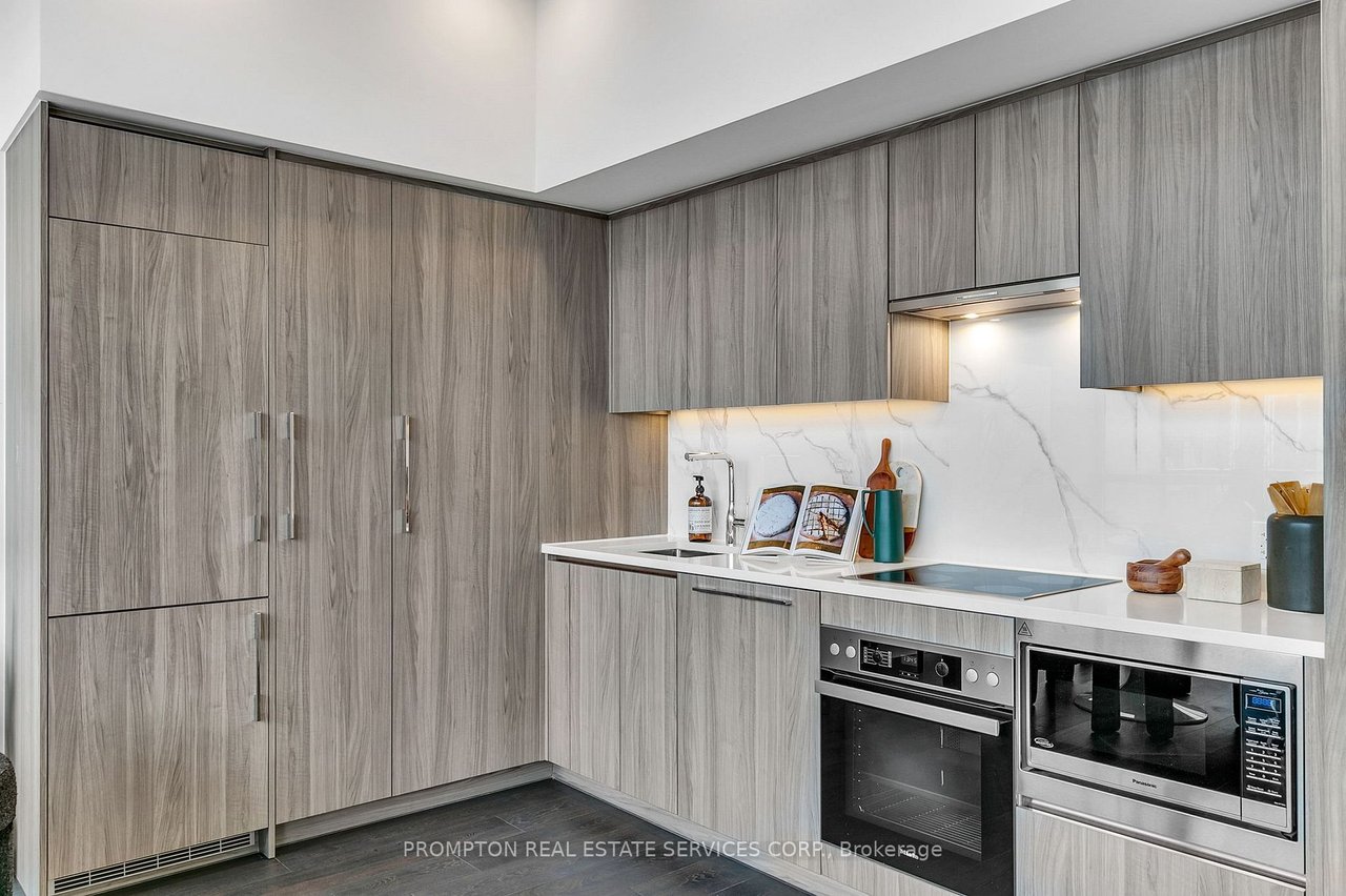 LUXURY PENTHOUSE ON WIDMER