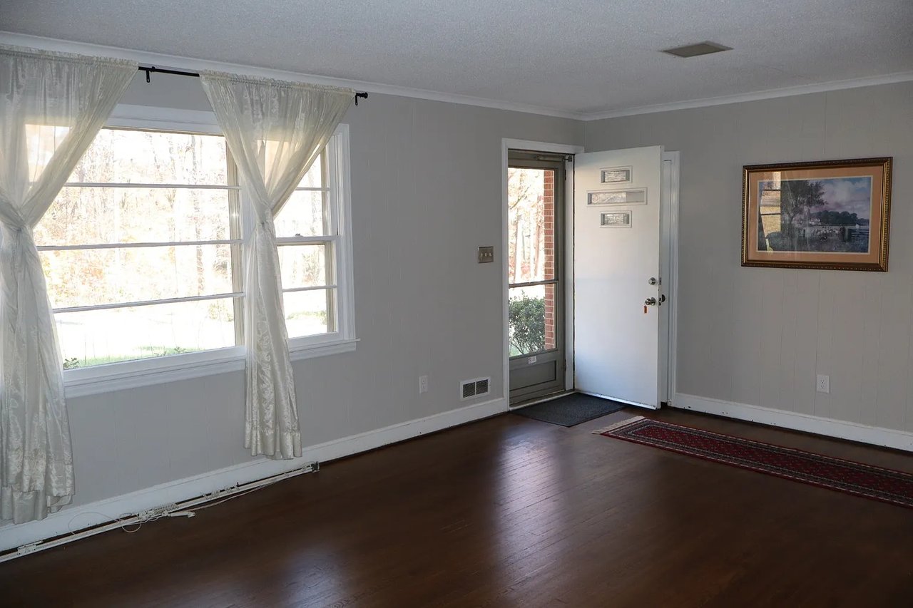 103 Laurel Dr. Inman SC 29349