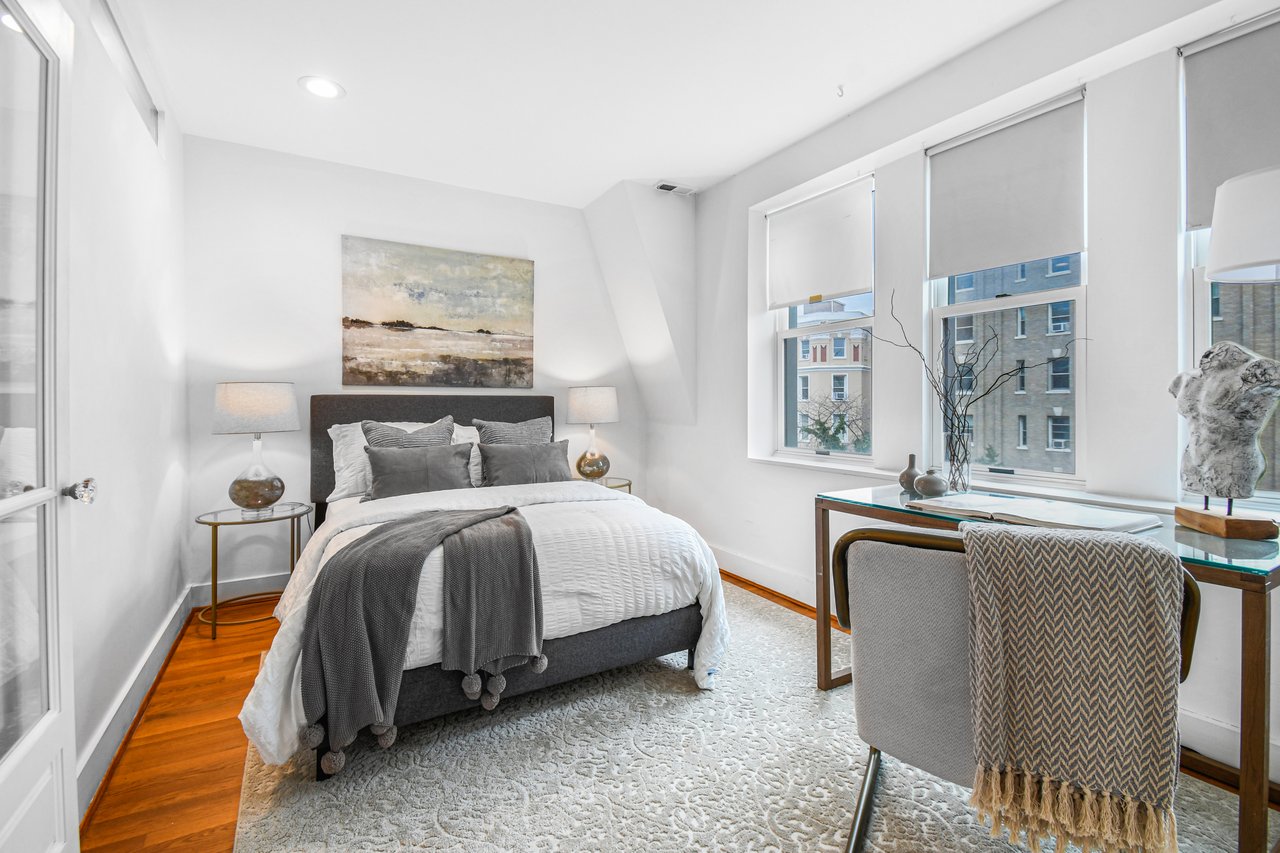 2013 Columbia Rd Unit E