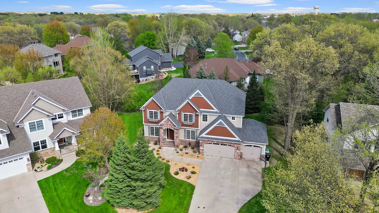 Hanson-Built Model Home on Quiet Cul-De-Sac