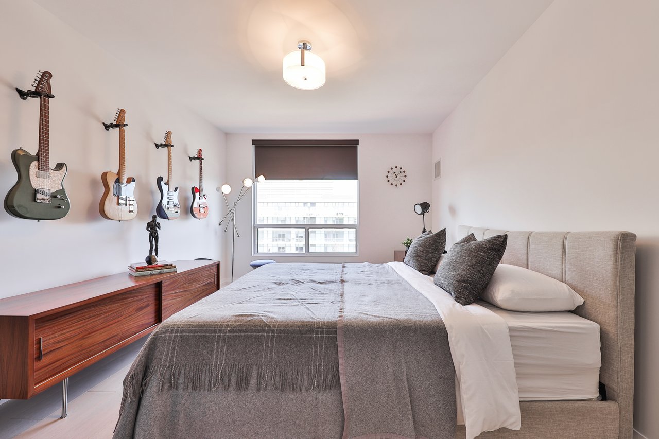 50 Port St E #501