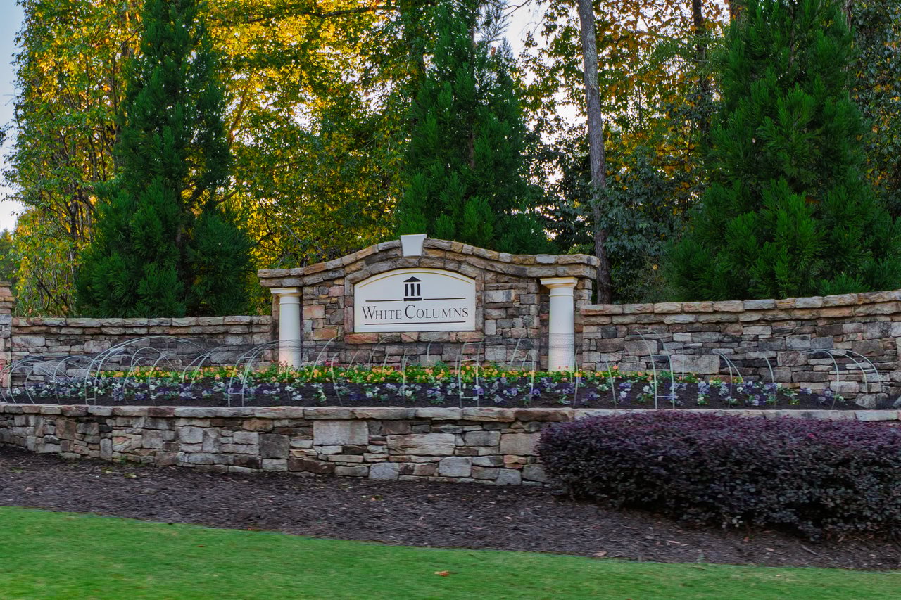 1425 Rolling Links Drive