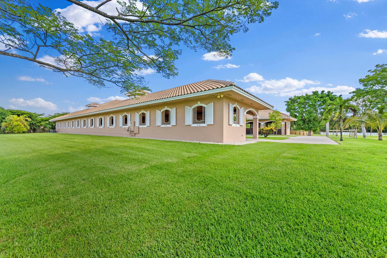 3287 Grande Road