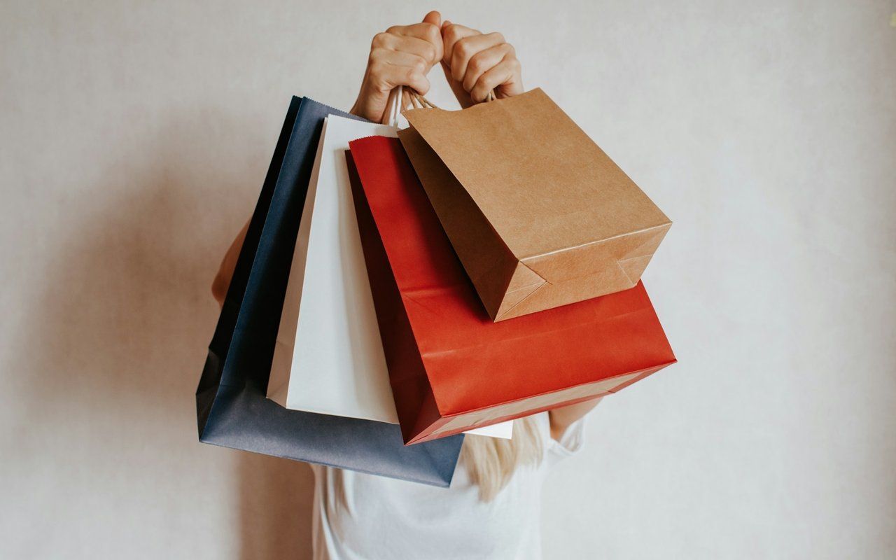 It’s Not Too Late if You Shop Locally!