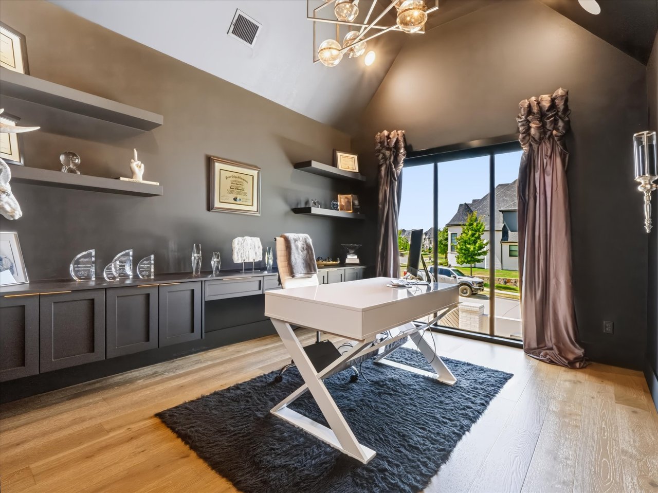 1300 Buckskin Trail
