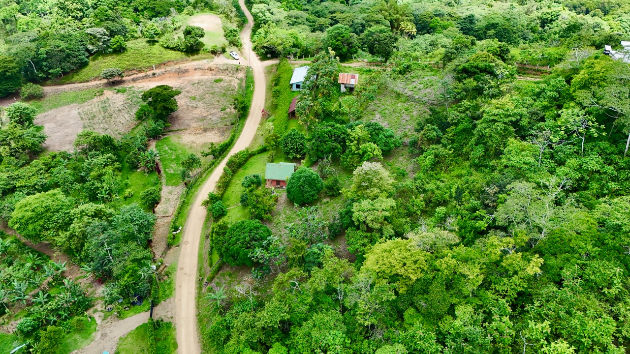 Ocean & Mountain View Lot with Multiple Building Sites-20 Minutes from Uvita