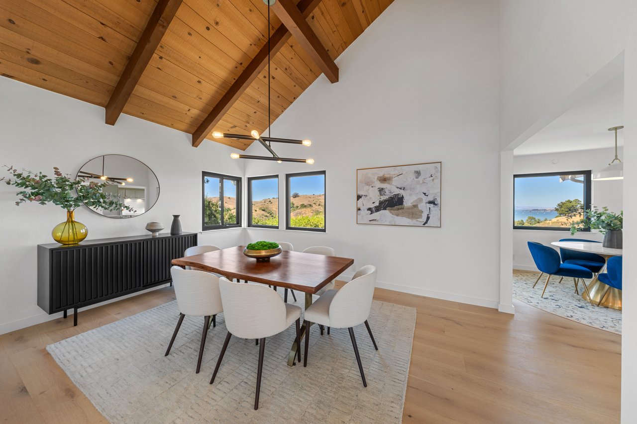 Stylish View Home on a Cul-De-Sac