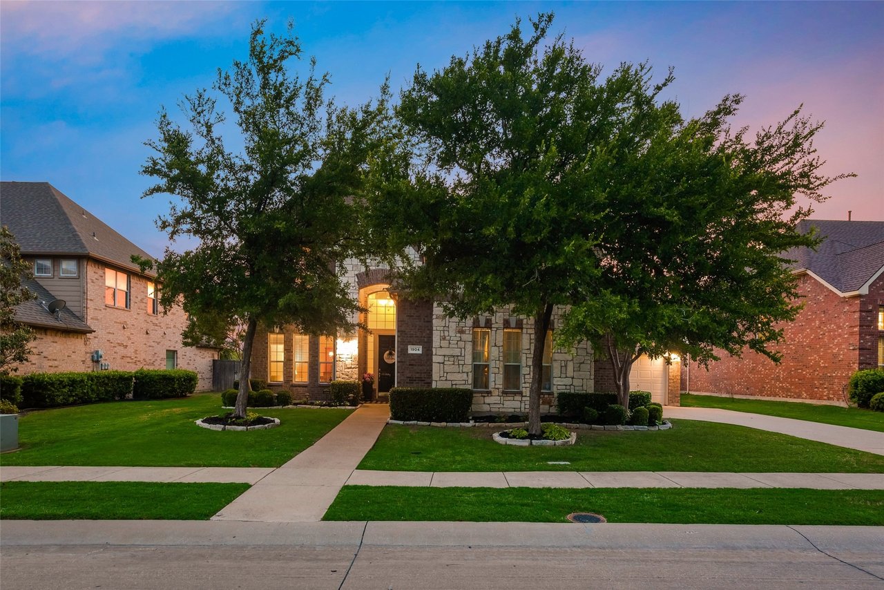 1904 Pecan Valley Dr