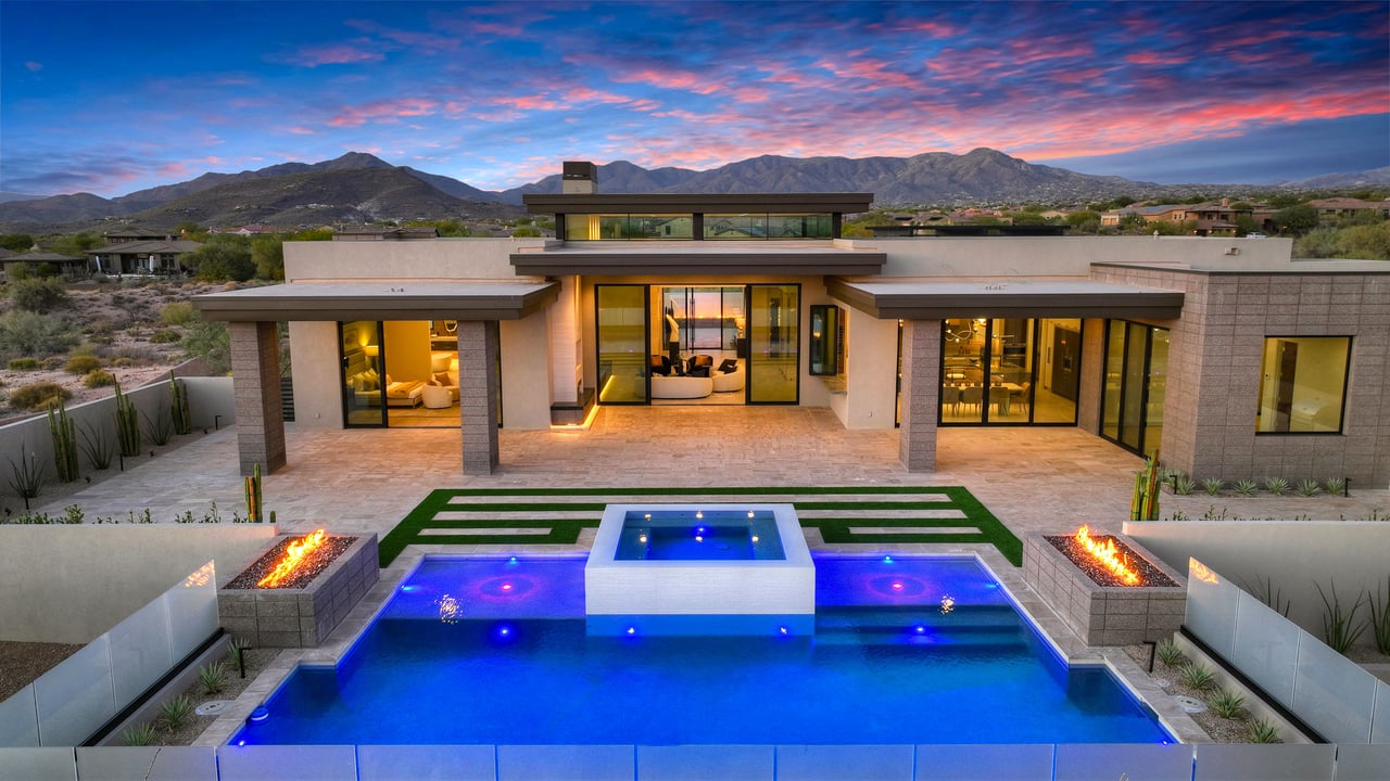 Luxury Real Estate in Scottsdale, AZ cover