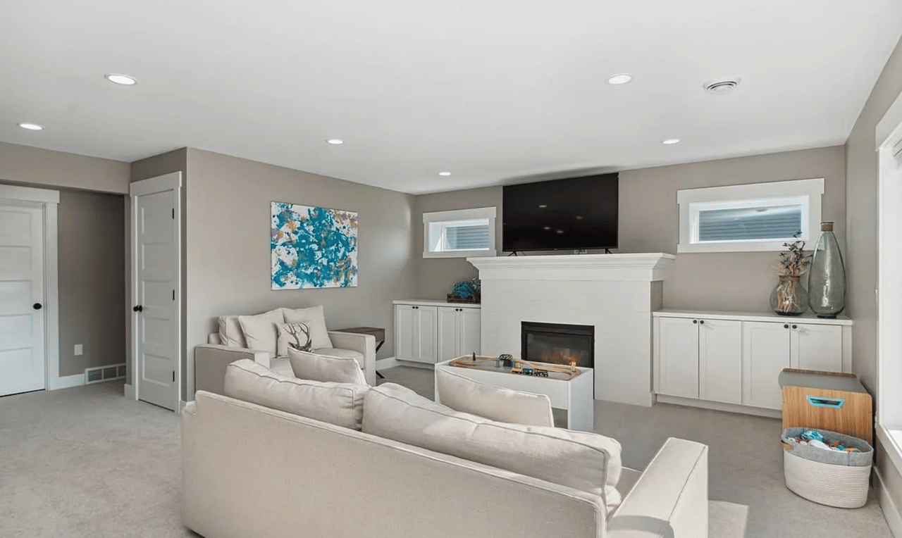 196 Cherry Ln