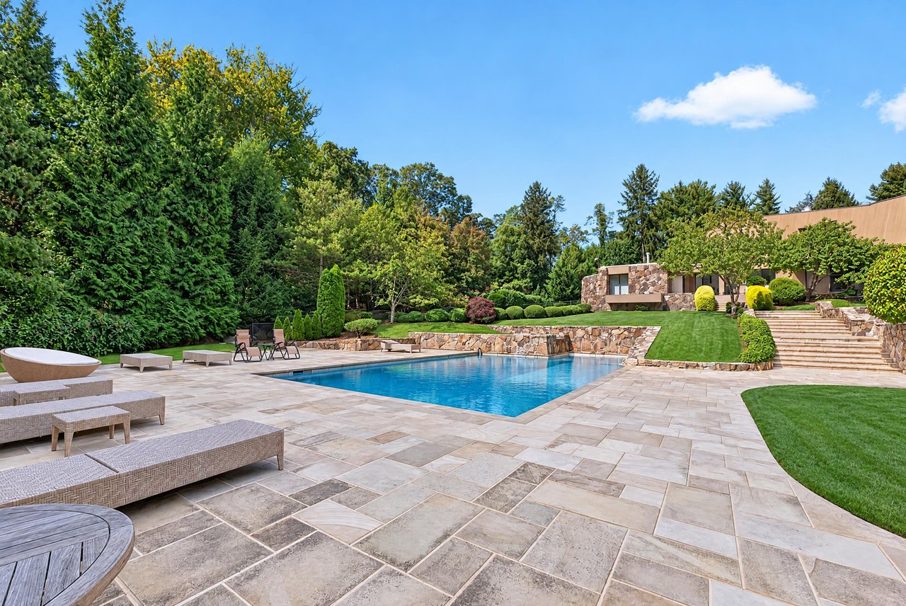 15 Horseshoe Road (Long Island)
