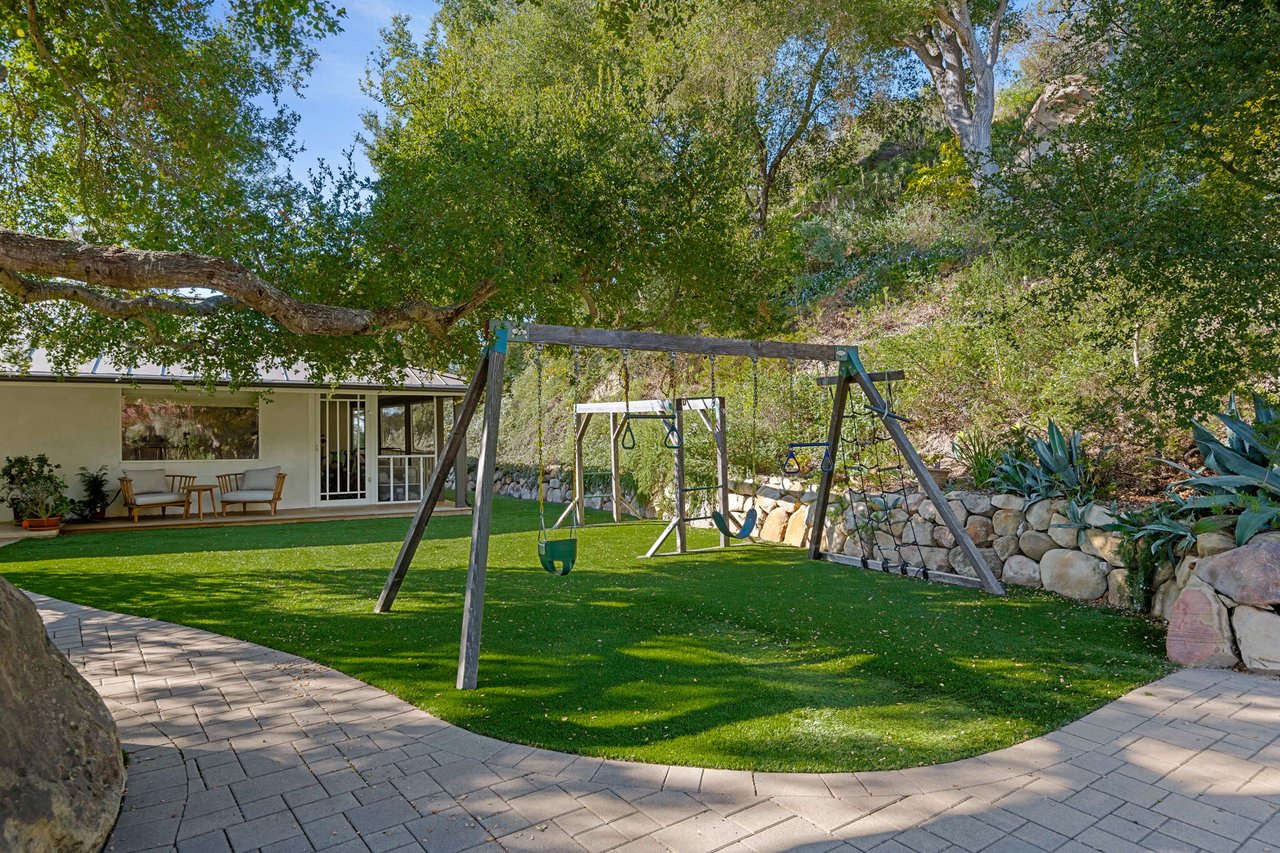 2330 Bella Vista Drive