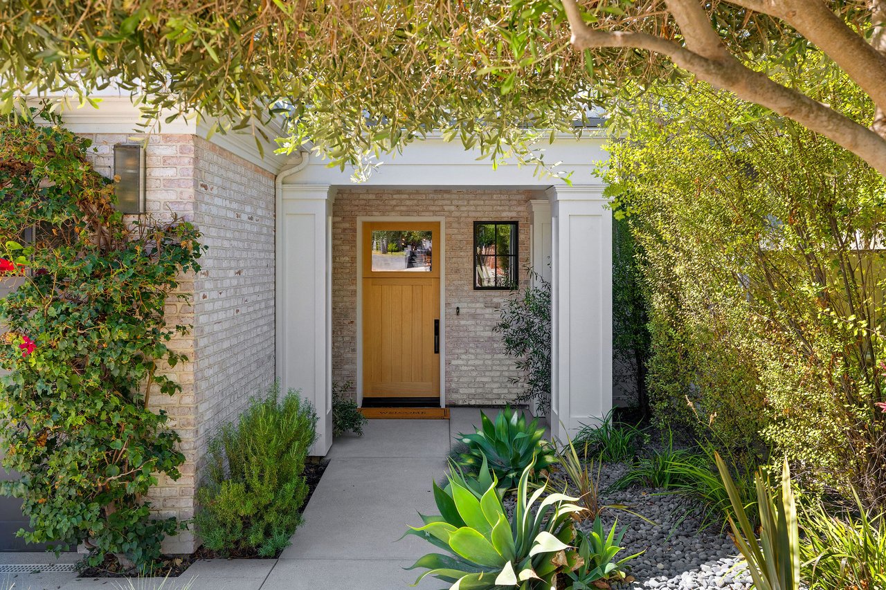 2517 Elm