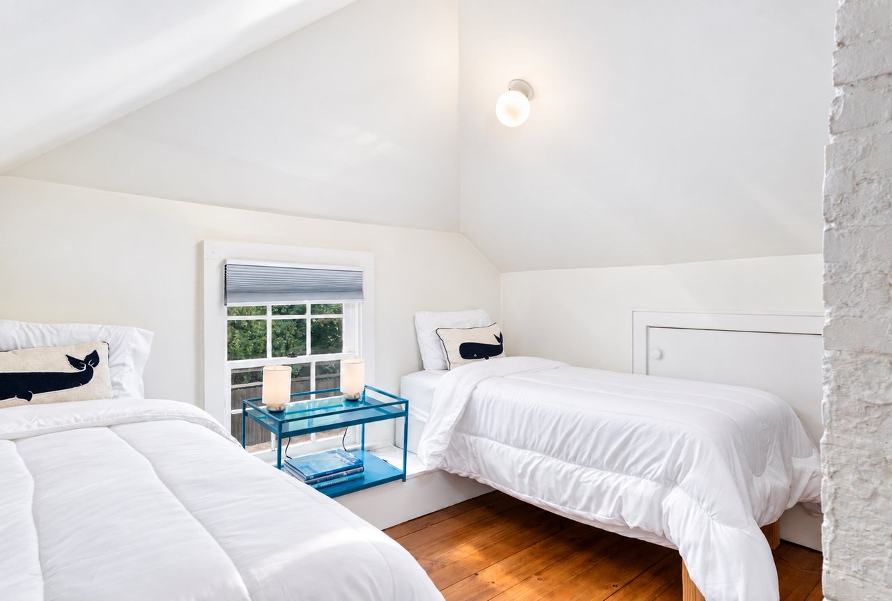 8 Tuthill Point 