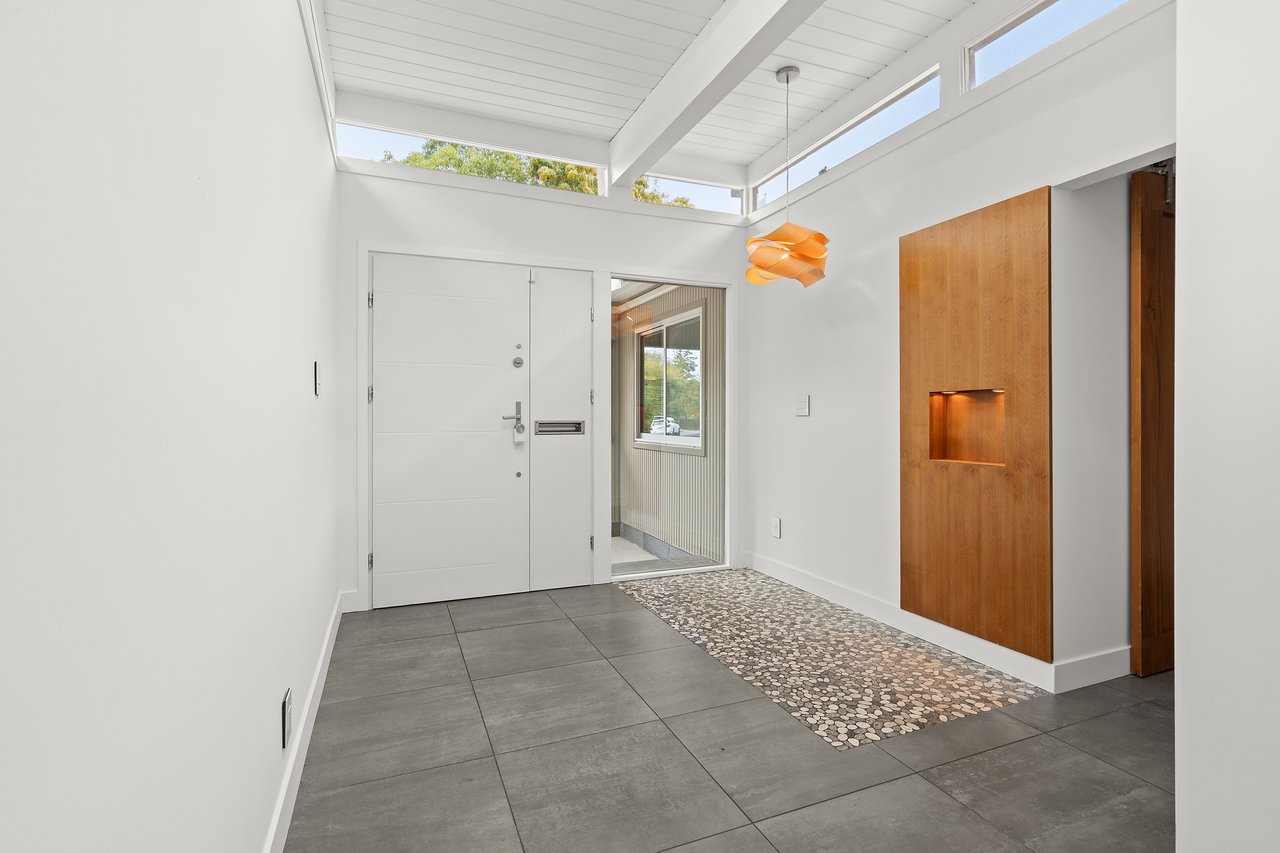 3502 Arbutus Ave, Palo Alto, CA 94303