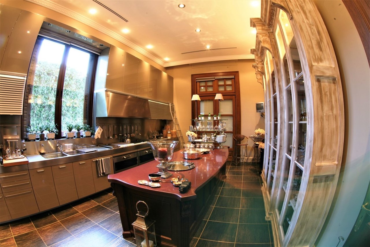 Special Luxury Condo with Sea Views in Athens