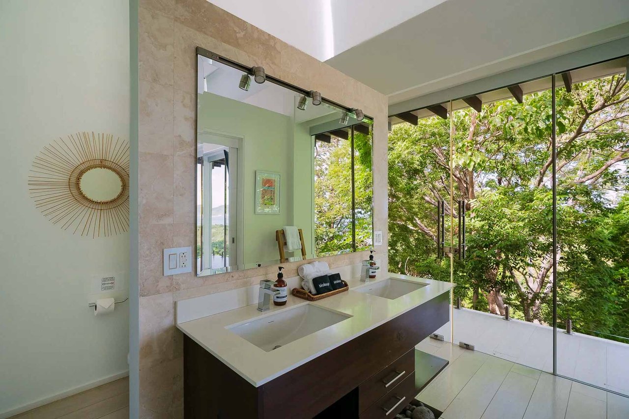 Casa Lomas del Mar | Luxury Ocean-View Villa with Infinity Pool