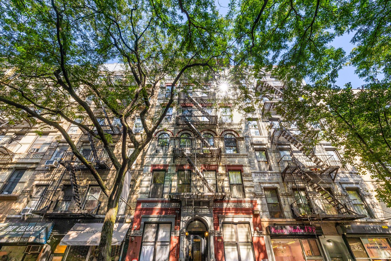 221 East 10th Street