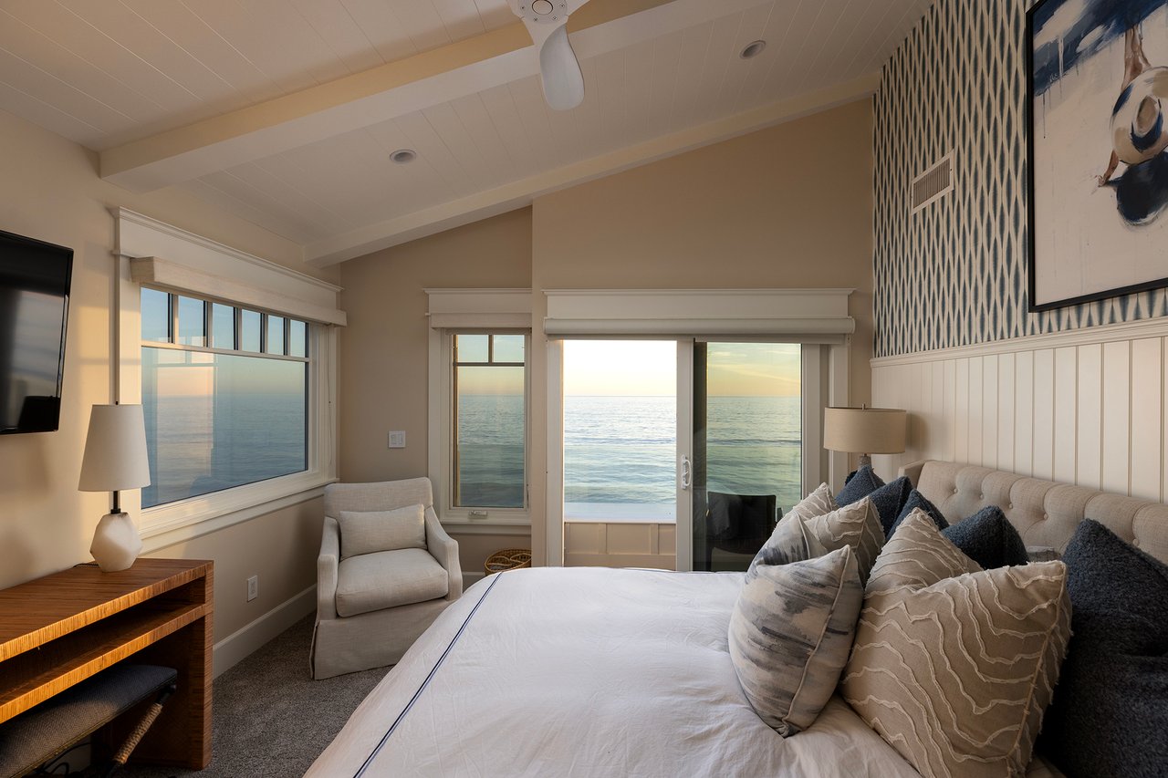 1880 N El Camino Real 23