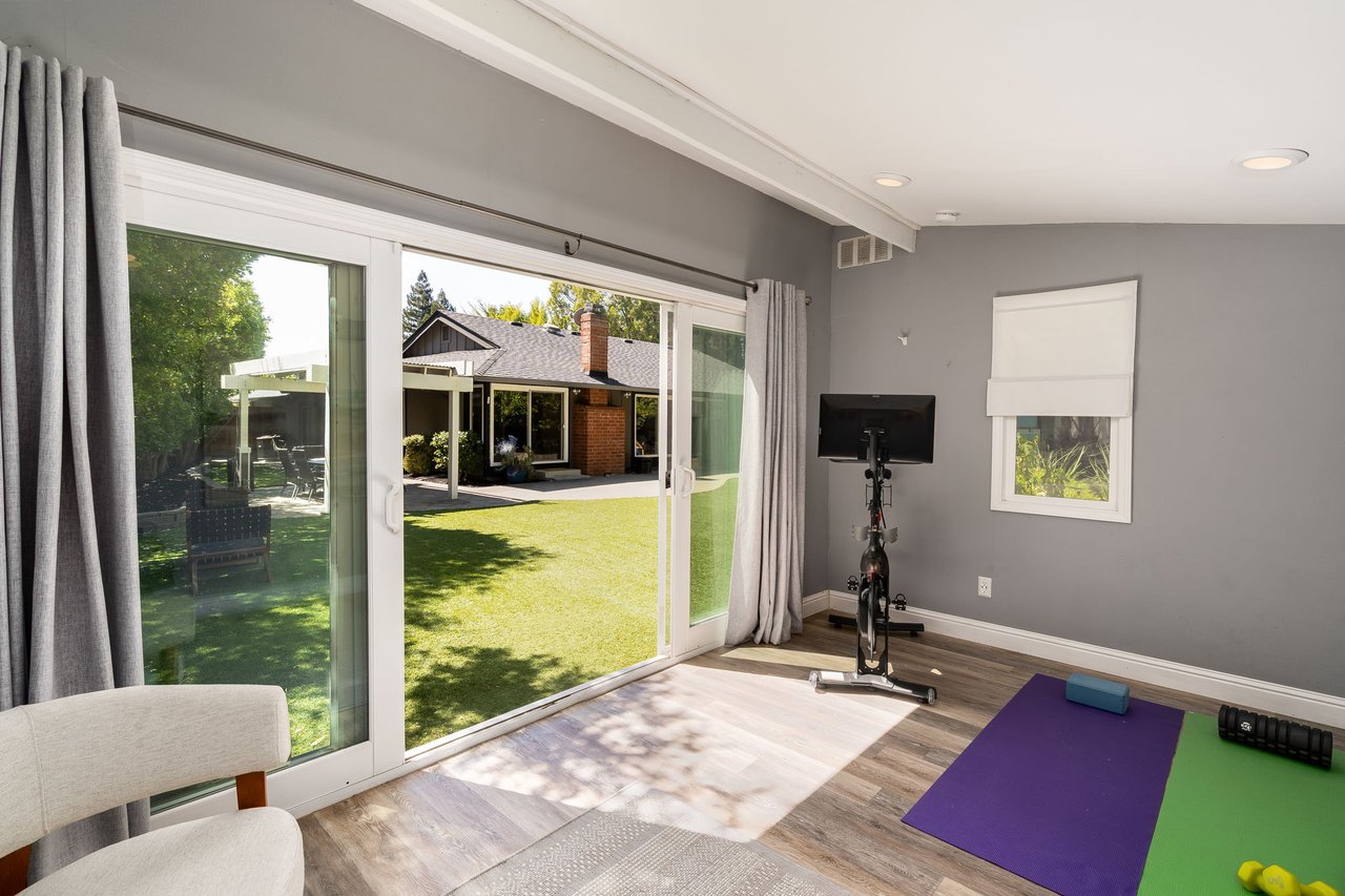 Modern Design Meets Comfort
