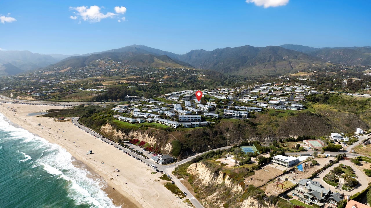 Coveted Guard-Gated Zuma Bay Villas