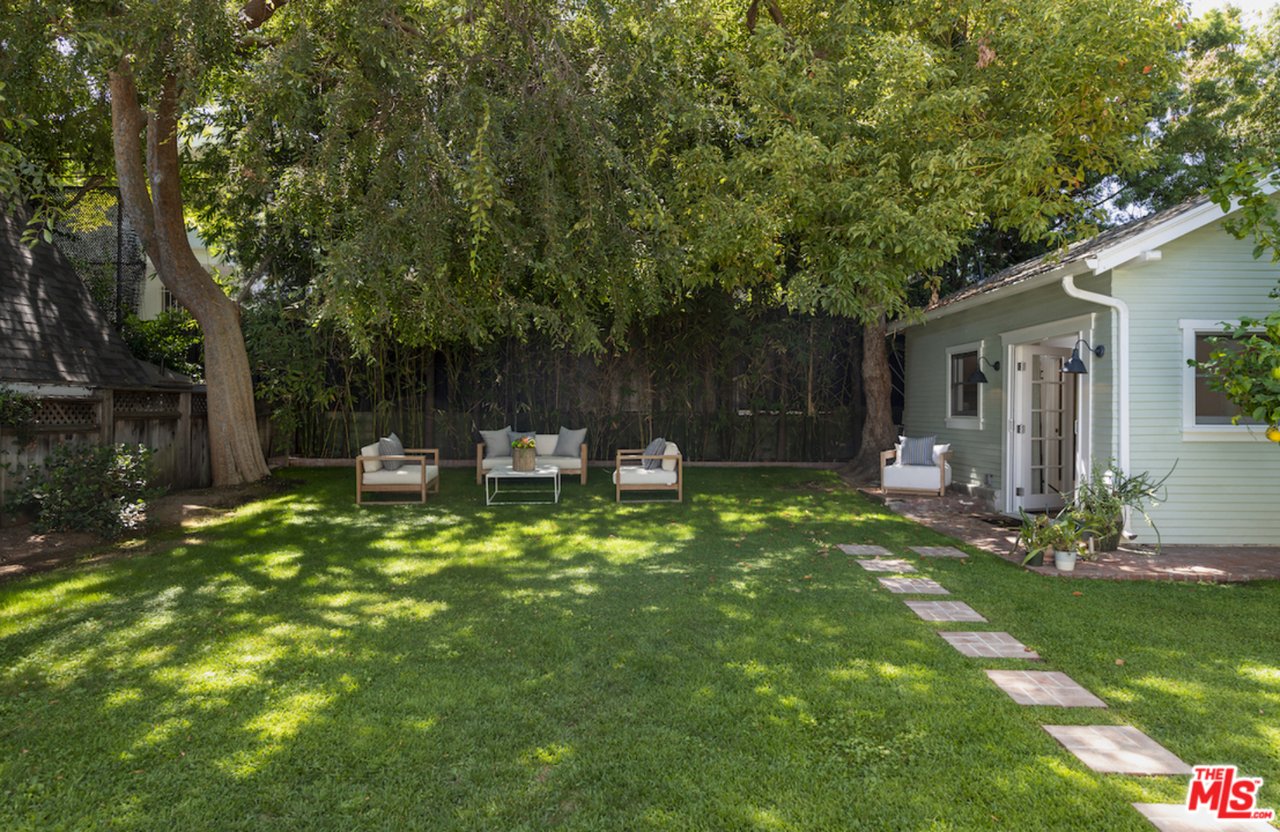 1403 N Orange Grove Ave