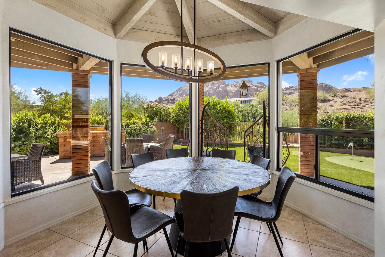4737 E Valley Vista Lane