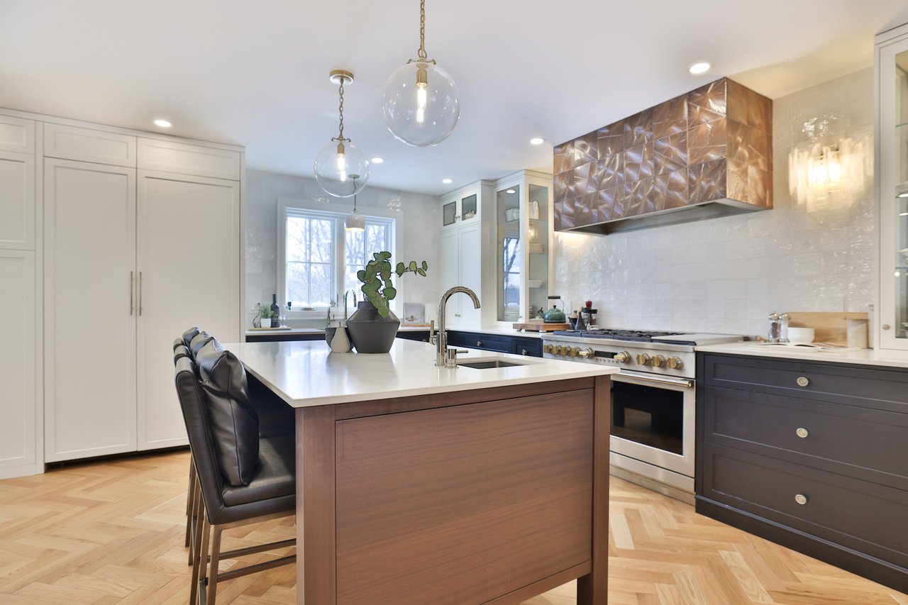 2464 Deer Run Avenue