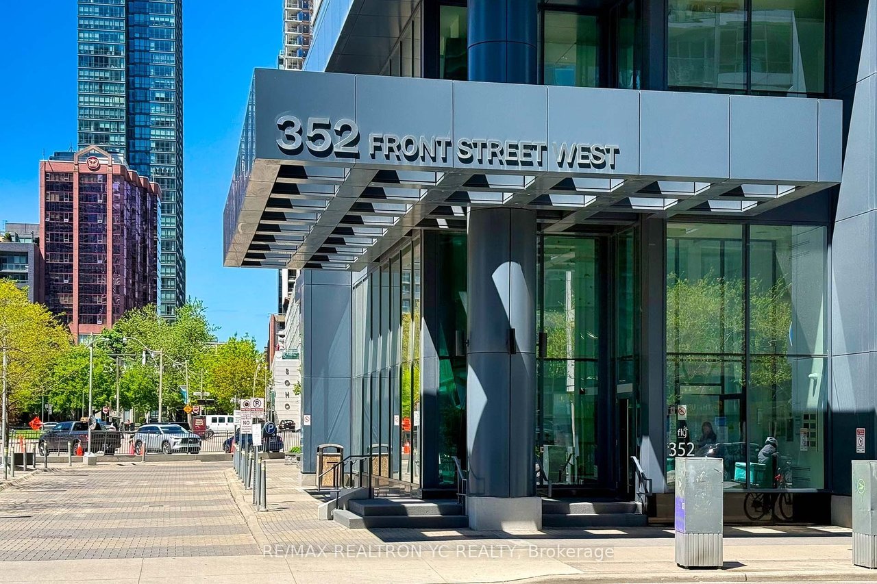 A GEM IN THE HEART OF DOWNTOWN 